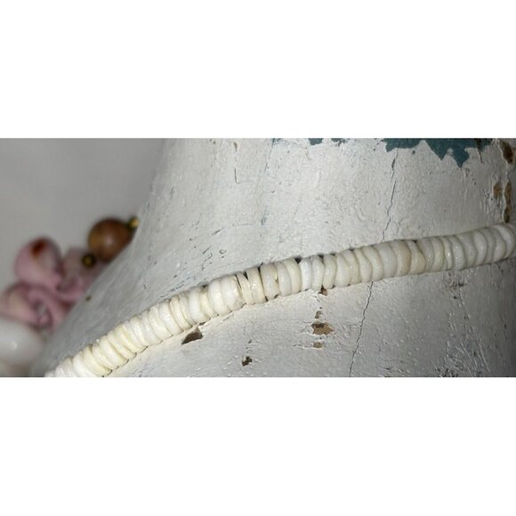 Vintage Pink and White Sea Shell Conch & Puka Shell Necklace Choker 8" - Picture 4 of 5